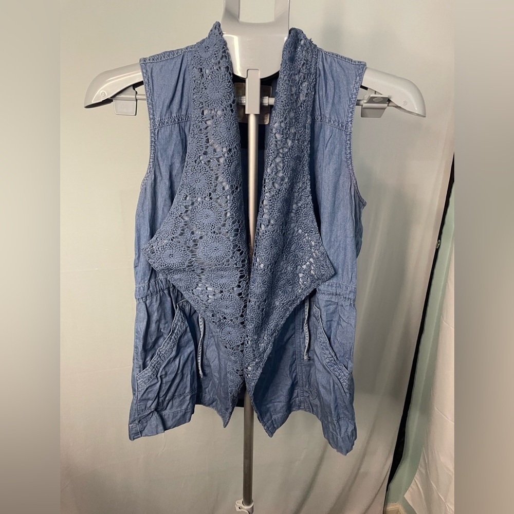 Altar’d State Denim crochet vest size small - Picture 1 of 8